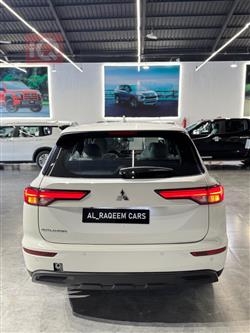 ميتسوبيشي اوتلاندر